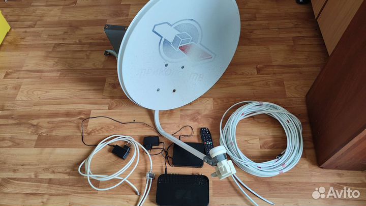 Комплект триколор на 2 тв