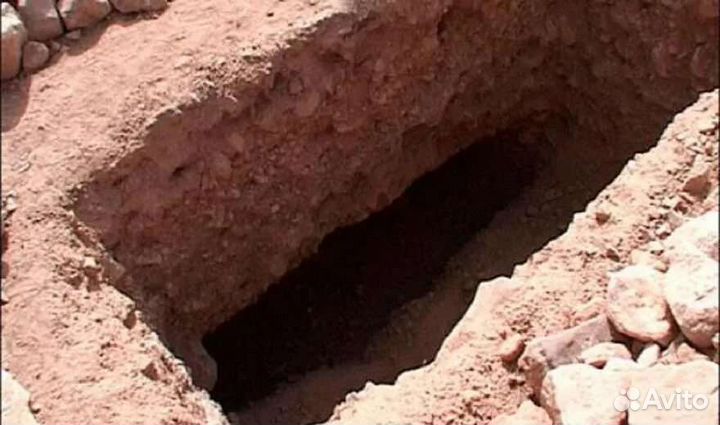 Ручная копка могил