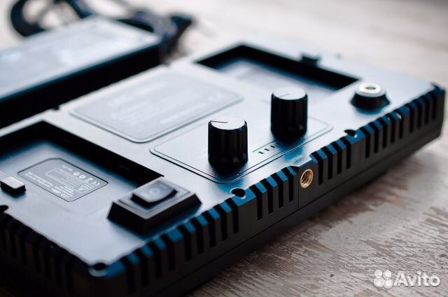 Видеосвет Pro Led 600/800 с штативом