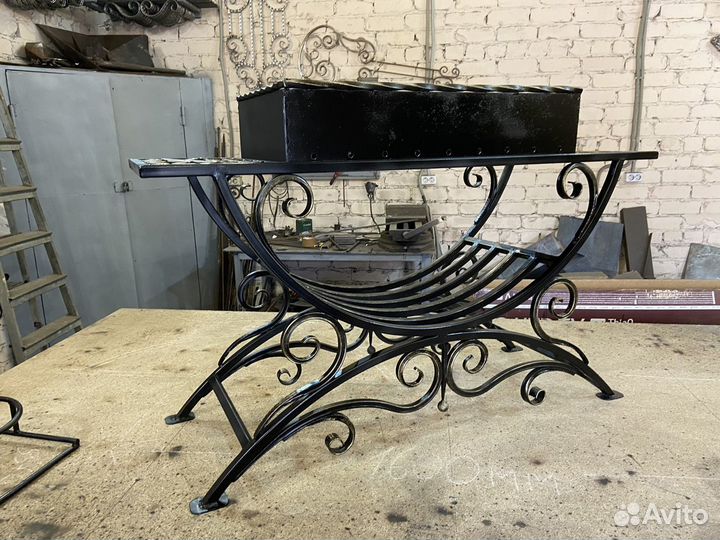 Кованый мангал