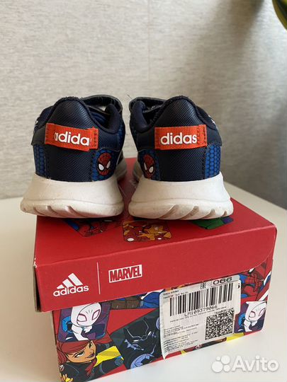 Кроссовки детские adidas marvel