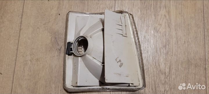 Указатель поворота левый белый VW Transporter T4