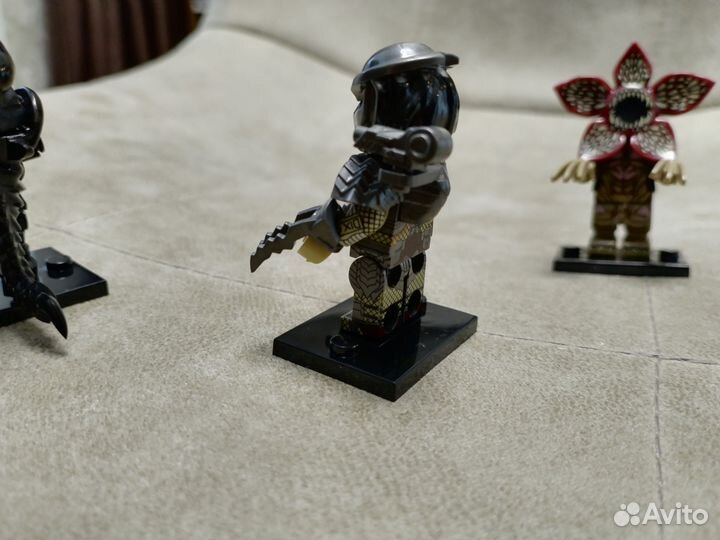 Lego минифигурки Чужой, Хищник, Хищный цветок