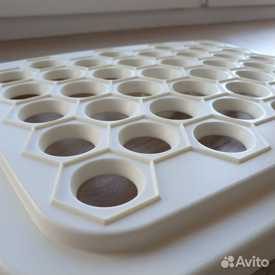 Пельменница Tupperware с ложечкой