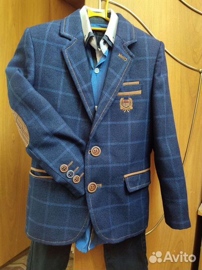 Костюм на мальчика от 4-6 лет