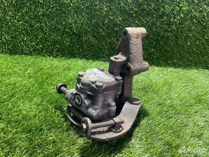 Насос гура Mazda 323