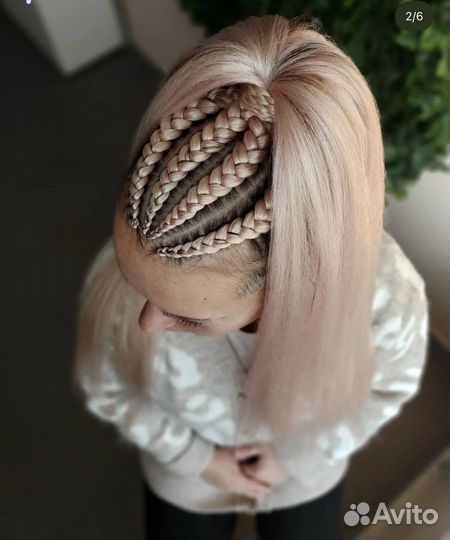 Модель на косы