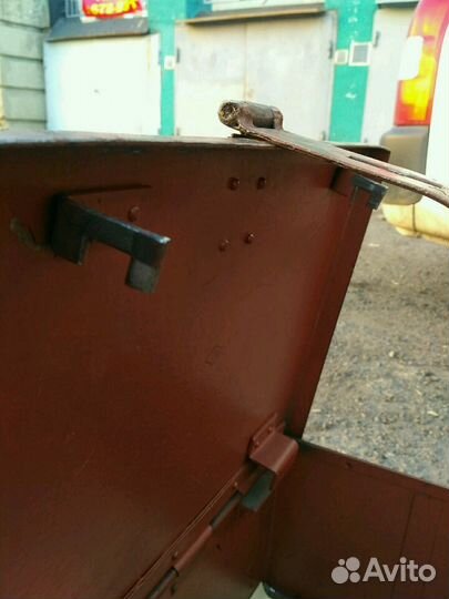 Железные ящики