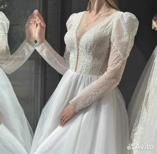 Свадебное платье