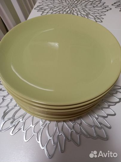 Тарелки IKEA зеленые