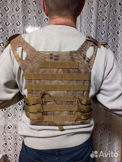 Тактический жилет