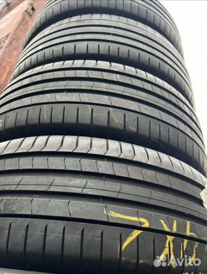 Pirelli P Zero PZ4 225/45 R19