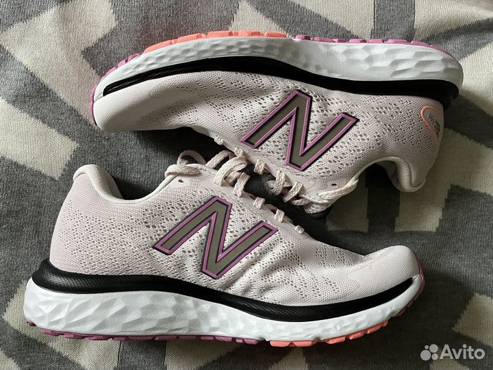 Беговые кроссовки NEW balance W680CP7 W P23