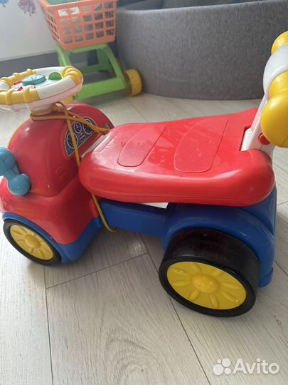 Каталка машинка (толокар)