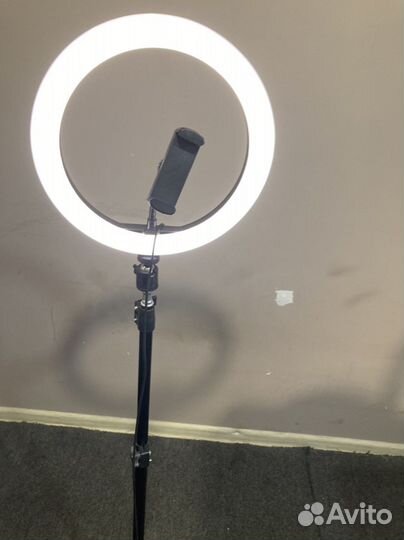 Кольцевая лампа 26 см