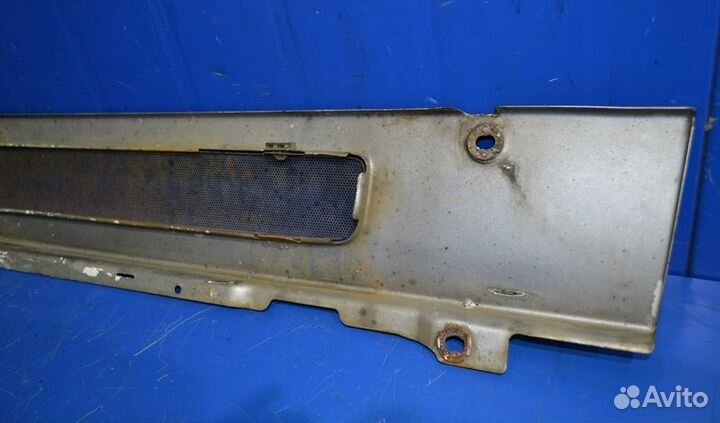 Решетка радиатора, средняя scania R-series (01.04)