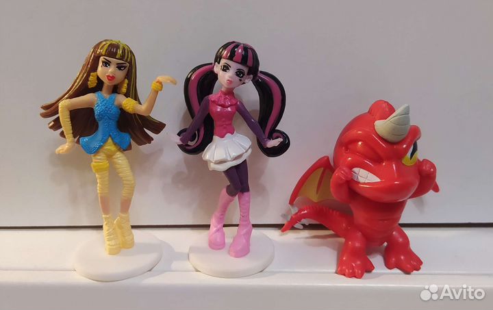 Игрушки из sweet box с разных серий