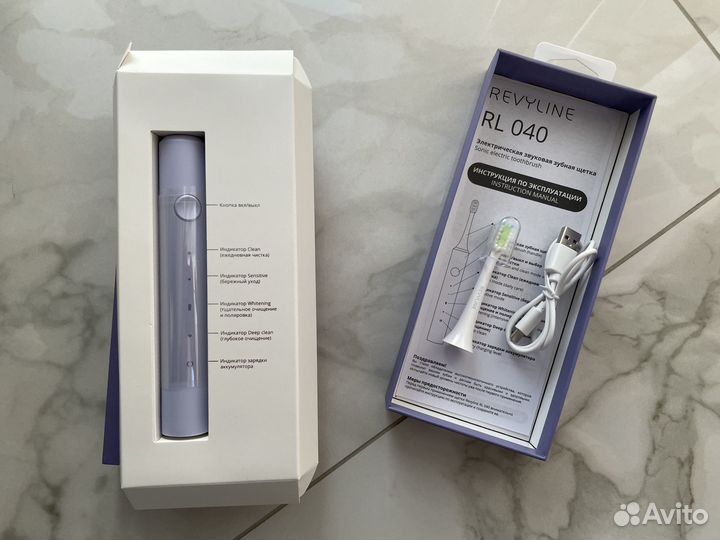 Электрическая зубная щетка Revyline RL 040