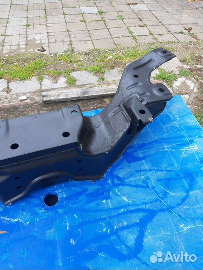 Задняя балка Ниссан Авенир