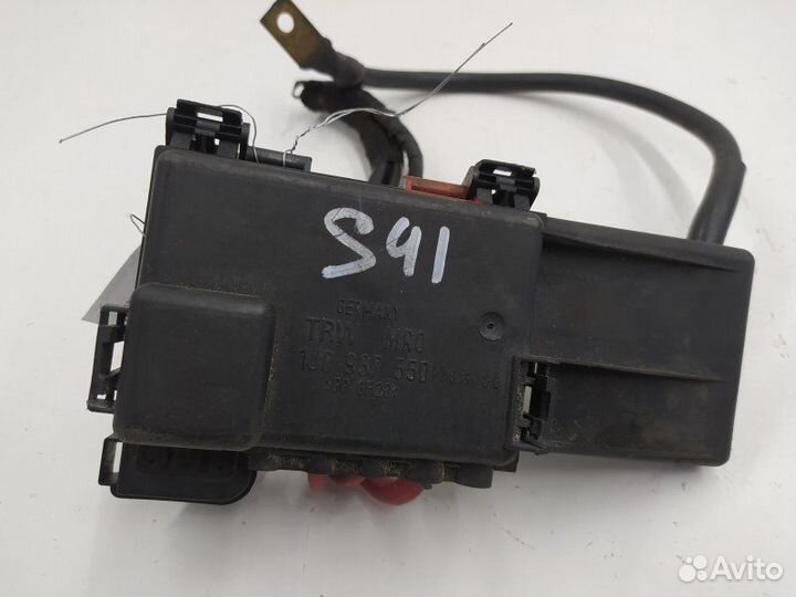 Блок предохранителей