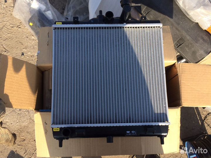 Радиатор охлаждения Kia picanto