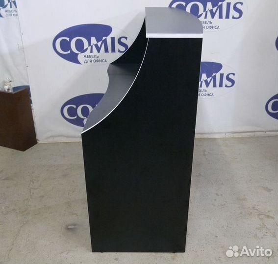 Стойка ресепшн