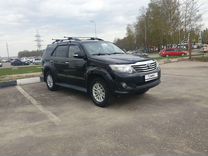 Toyota Fortuner 2.7 AT, 2012, 240 000 км, с пробегом, цена 2 390 000 руб.