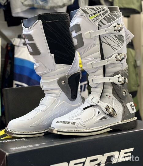 Кроссовые мотоботы Gaerne Fastback белые