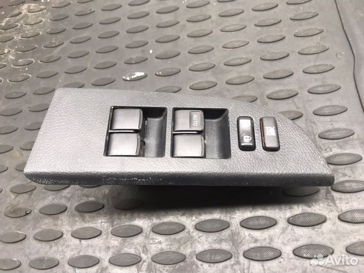 Блок стеклоподъемников Toyota Highlander 2