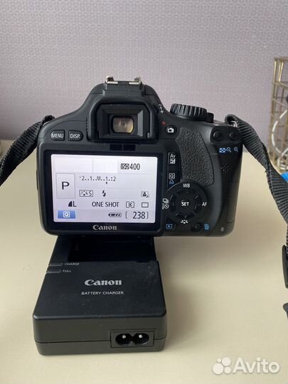 Зеркальный фотоаппарат canon 550d