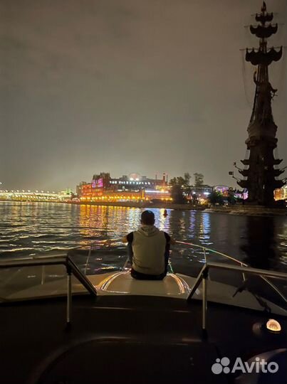 Аренда Яхты по Центру Москвы