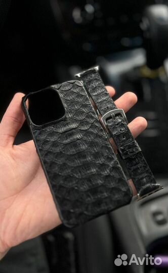 Чехол на iPhone