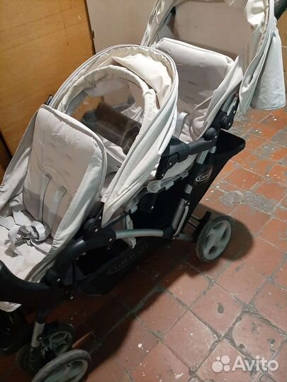 Коляска для двойни
