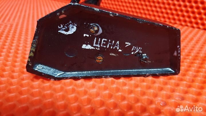 Чебурашка и Гена статуэтка