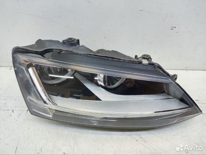 Фара правая Volkswagen Jetta 6 2015-2017
