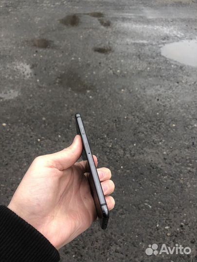 iPhone 8, 64 ГБ