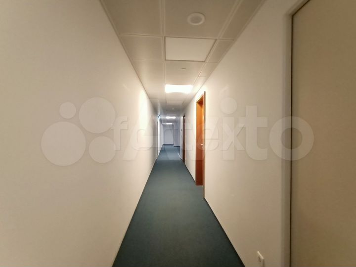 Сдам офисное помещение, 272 м²