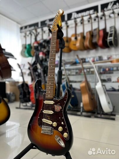Fender squier Classic Vibe 60s Strat электрогитара