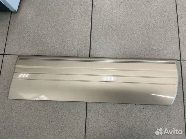 Молдинг двери передней правой Land Cruiser 100