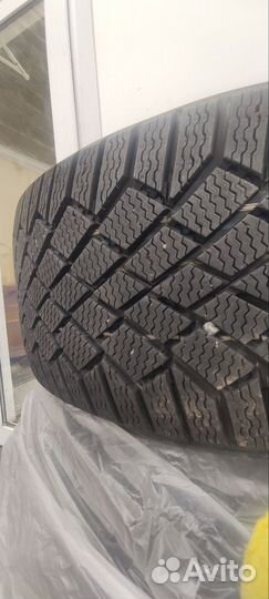 Continental ContiVikingContact 7 235/45 R18