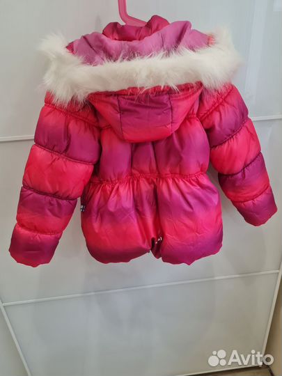 Куртки на девочку 122 и 128 размера