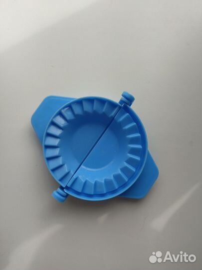 Приспособление для лепки вареников