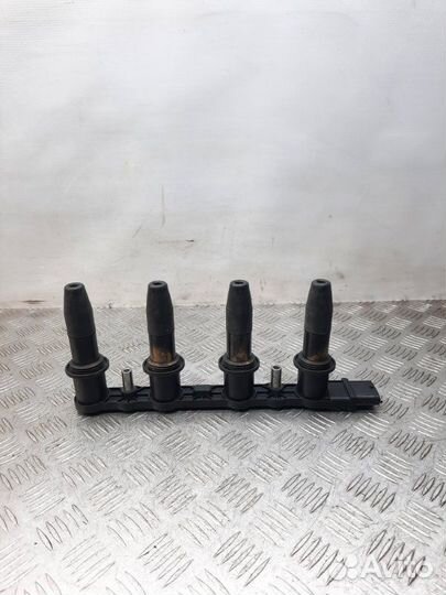 Катушка зажигания Opel Astra H 1.6 Z16XER 2008