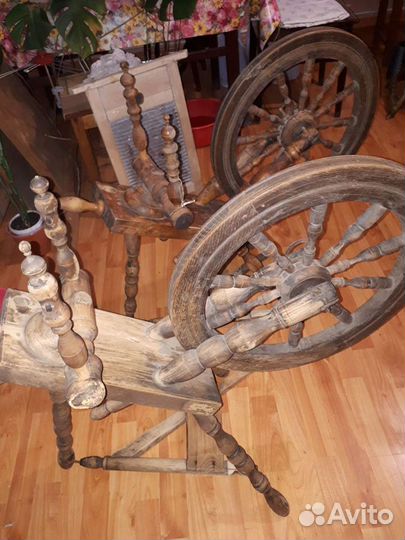 Прялка старинная