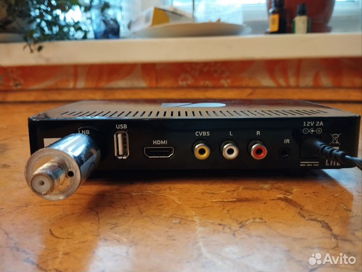 Ресивер триколор gs b211