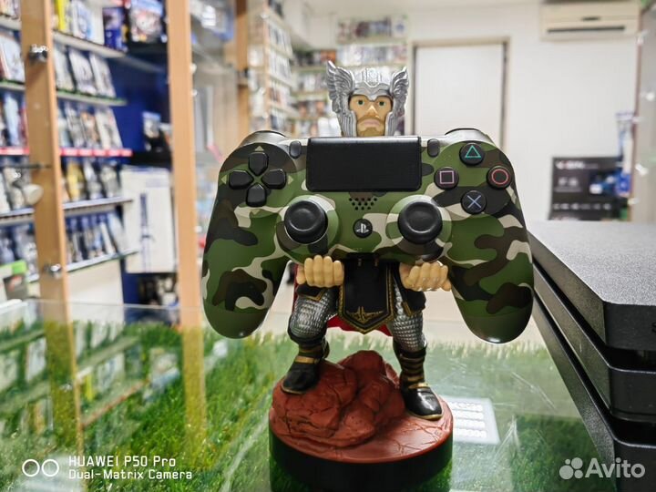 Sony PS4 PRO(7208) 2 Геймпада/Диск Бог Войны