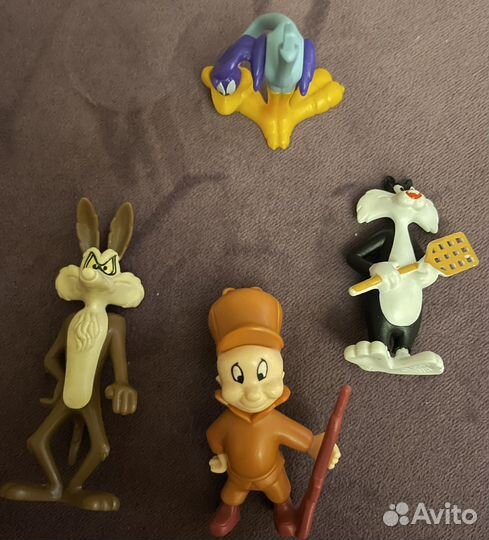 Игрушки из киндера мультяшки и т д