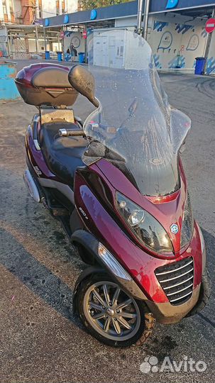 Piaggio MP3 в идеальном состоянии