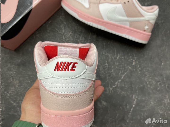 Nike Sb Dunk Low Pink Pigeon (розовые данки)