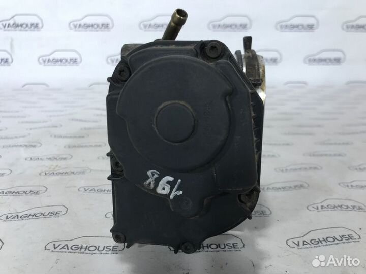 Дроссельная заслонка Skoda Octavia Tour 1.6 AKL